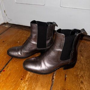 KENNETH COLE BOOTS